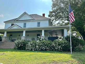 251 W McElhaney Rd, Taylors, SC 29687