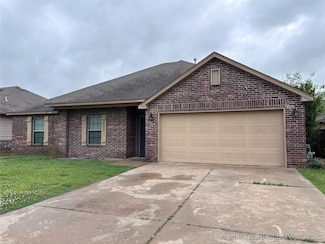 28044 E 148th Place S, Coweta, OK 74429