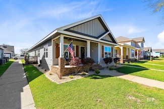 1221 Primrose Ln, Foley, AL 36535