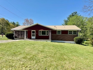 1401 Maxwell Hill Rd, Beckley, WV 25801