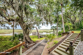 725 Island Cir E, Saint Helena Island, SC 29920