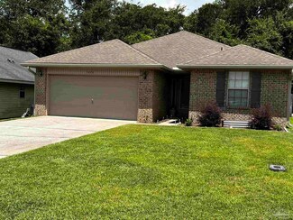 1426 Towhee Canyon Dr, Cantonment, FL 32533