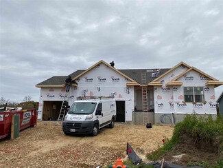 596 Pauquette Pines Ln, Poynette, WI 53955