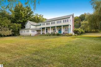 7441 First Court Ave, Gaylord, MI 49735