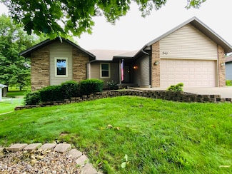 540 S Hickory Dr, Springfield, MO 65809