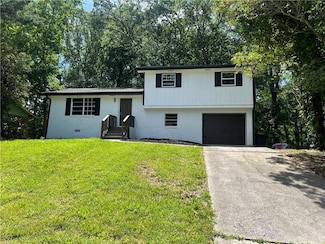 3800 Leisure Ln, Atlanta, GA 30349