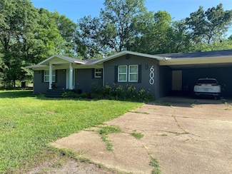 600 Bunny Rabbit Rd, Athens, TX 75751