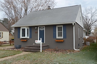 60 Grand Ave, Prairie Du Sac, WI 53578