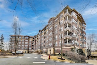 9350 Skokie Blvd Unit 601, Skokie, IL 60077