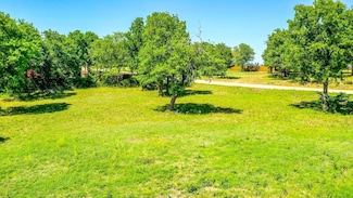 110 Chestnut Ct, Stephenville, TX 76401