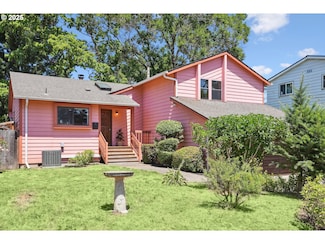 2027 SE Lexington St, Portland, OR 97202