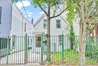 207 Bradford St, Brooklyn, NY 11207