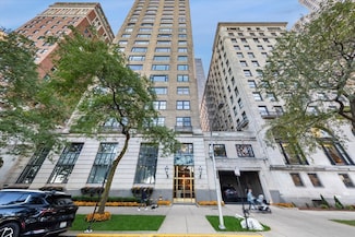 179 E Lake Shore Dr Unit 19S, Chicago, IL 60611