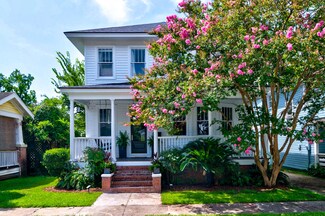 77 Maple St, Charleston, SC 29403