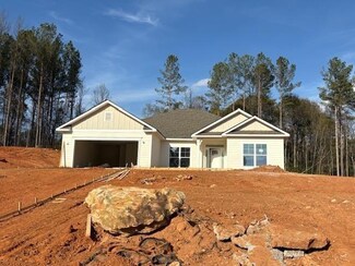 939 Eagle Heights Dr, Maysville, GA 30558