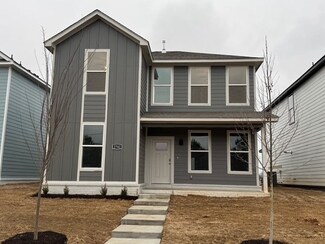 2702 Hughmount Rd, Fayetteville, AR 72704