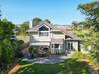2128 Saint Augustine Cir, Petaluma, CA 94954