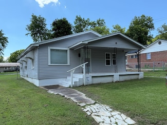 904 N 10th St, Gadsden, AL 35901