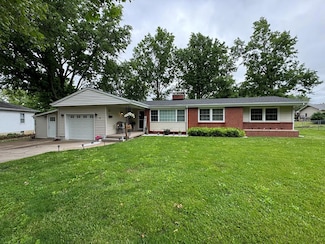 72 Manor Crest Dr, Kirksville, MO 63501