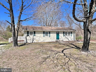 15 Brotman Ave, Elmer, NJ 08318