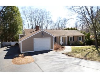 57 Postgate Rd, South Hamilton, MA 01982
