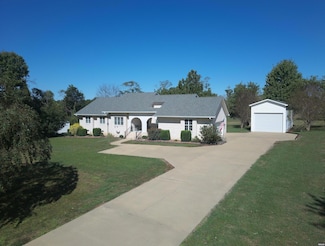 5164 McClard Rd, Union City, TN 38261