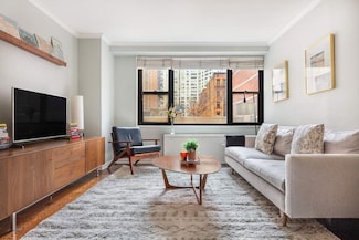 165 W 66th St Unit 3R, New York, NY 10023