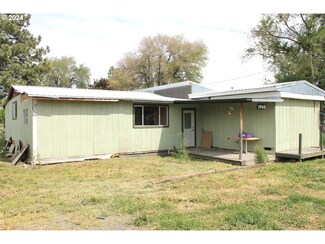 1980 16th St, Baker City, OR 97814