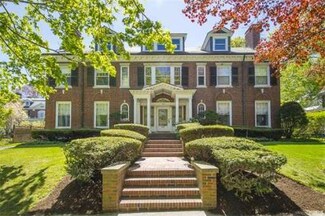 164 Dean Rd, Brookline, MA 02445
