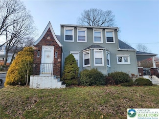 315 W Mountain Ave, Pen Argyl, PA 18072