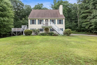 126 West St, Douglas, MA 01516