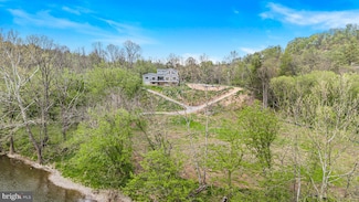 628 Black Bear Rd, Maurertown, VA 22644