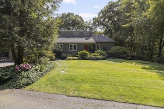 55 Solomon Pierce Rd, Lexington, MA 02420