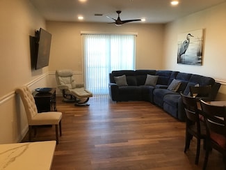 45 Plaza Way Unit 406, Plymouth, MA 02360