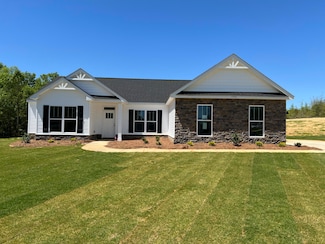 1715 Pine Ridge Dr N, Hephzibah, GA 30815