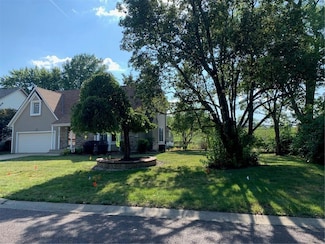 15410 Robinson St, Overland Park, KS 66223