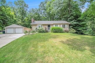 6505 Thornapple River Dr SE, Alto, MI 49302