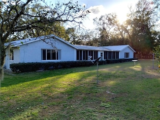 39343 Rusbe Dr, Zephyrhills, FL 33540