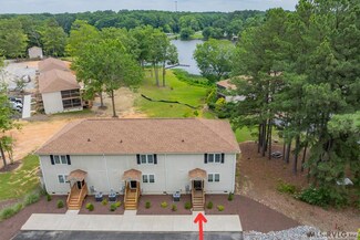 141 Gaston Pointe Dr, Littleton, NC 27850