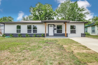 1218 Ralph St, Grand Prairie, TX 75051