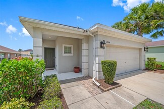 17414 New Cross Cir, Lithia, FL 33547