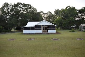 1511 Bussey Rd, Sycamore, GA 31790