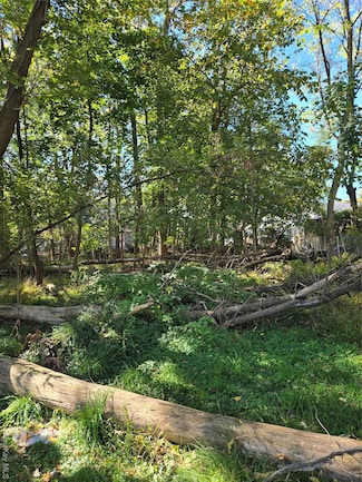 28 Genung St, Middletown, NY 10940