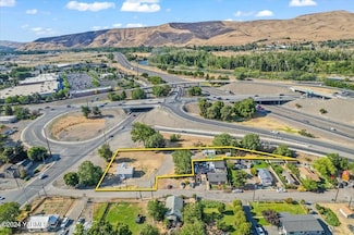 1203 E Chestnut Ave, Yakima, WA 98901