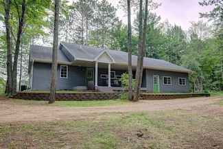 W5406 County Rd N, Tomahawk, WI 54487