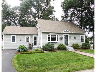 275 Seames Dr, Manchester, NH 03103