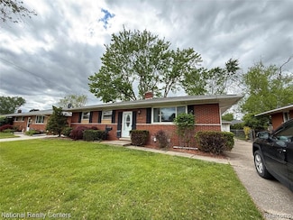 8981 Shannon Dr, Sterling Heights, MI 48314