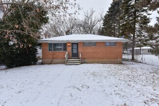 2318 Gilboa Ave, Zion, IL 60099