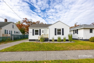 2545 Glenside Blvd, Muskegon, MI 49441