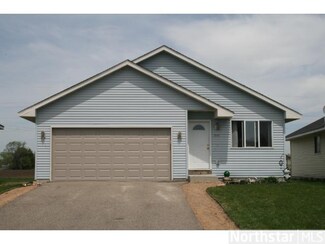 509 Juniper Ln NW, Montgomery, MN 56069